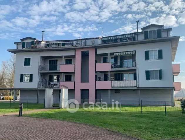 Appartamento in residenziale in Via Giuseppe Verdi 3