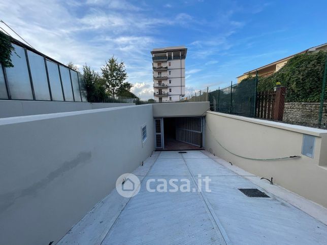 Garage/posto auto in residenziale in Via Calcarelli 38