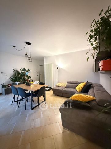 Appartamento in residenziale in Via Radici Sud 50
