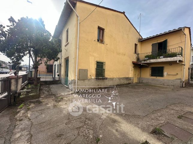 Appartamento in residenziale in Via Dante Alighieri 130
