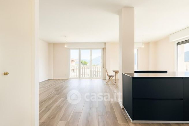 Attico/mansarda in residenziale in Via delle Scuole 18