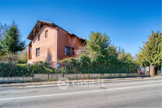 Villa in residenziale in Via Roaschia