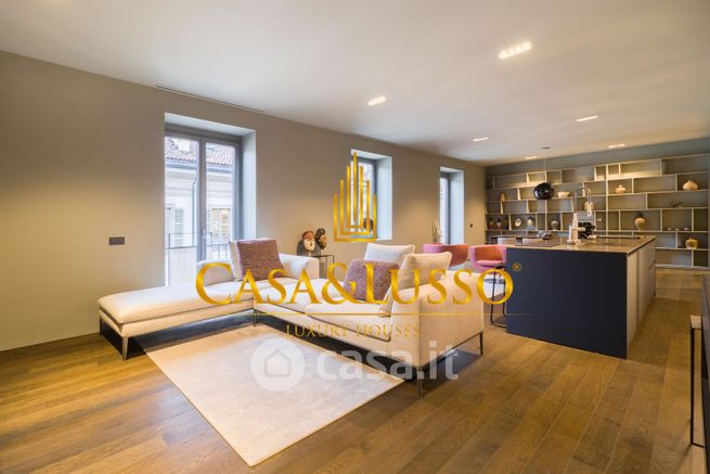 Appartamento in residenziale in Via Monte Napoleone