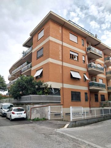 Appartamento in residenziale in Via del Poggio