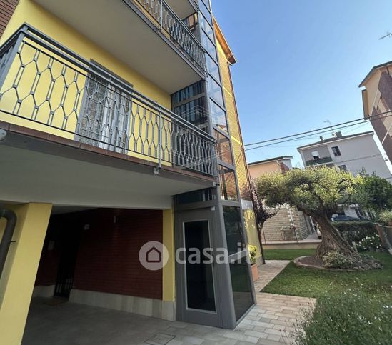 Appartamento in residenziale in Via Vicenza