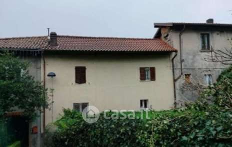Appartamento in residenziale in Via Rossino Sotto 12