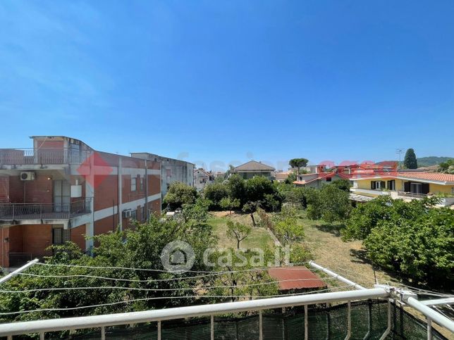 Appartamento in residenziale in Via Castagna 90