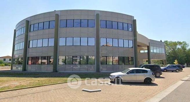 Ufficio in commerciale in Via Aldo Moro
