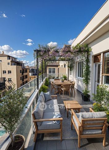 Attico/mansarda in residenziale in Via Roccaporena