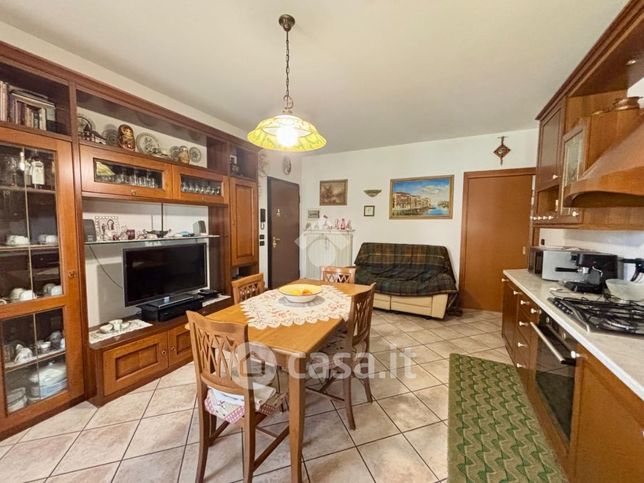 Appartamento in residenziale in Via Castiglione 1