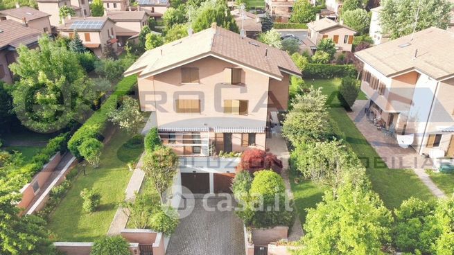 Villa in residenziale in Via Poma Antonio