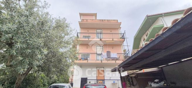Appartamento in residenziale in Via Adragna 59