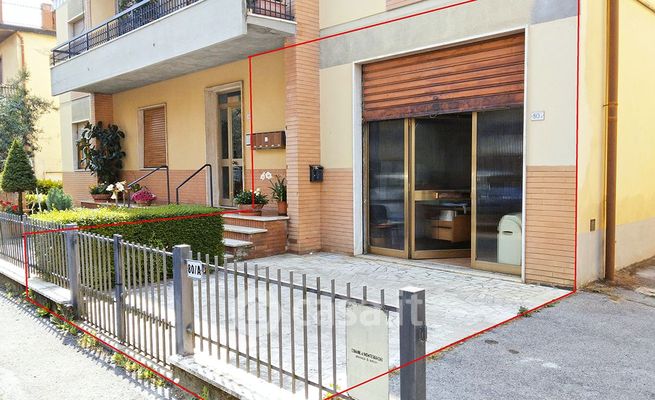 Box/posto auto in residenziale in Via Po