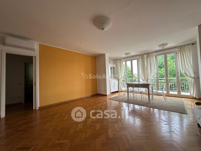 Villa in residenziale in 