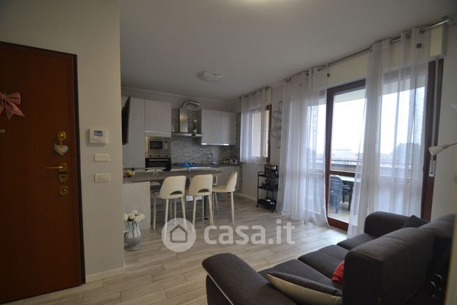 Appartamento in residenziale in Via Ingegner Emilio Celaschi