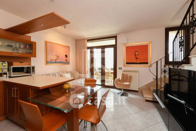Appartamento in residenziale in Via Caravaggio 3
