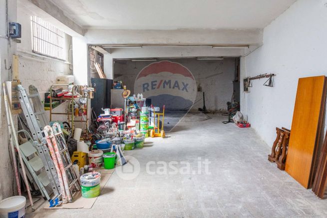 Garage/posto auto in residenziale in Via del Bosco 360