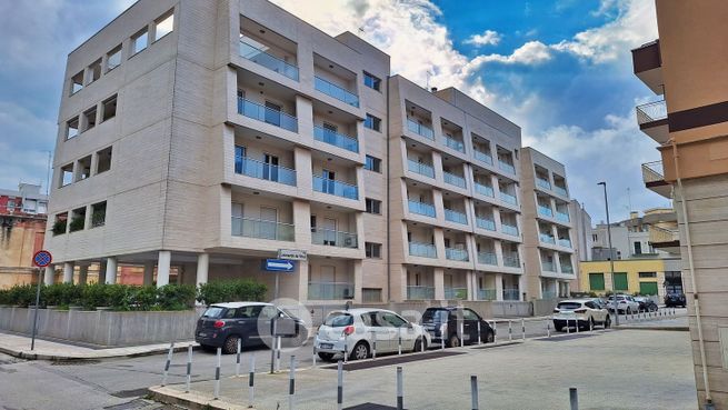 Appartamento in residenziale in Via Giuseppe Maria Romanazzi Carducci 7 /a