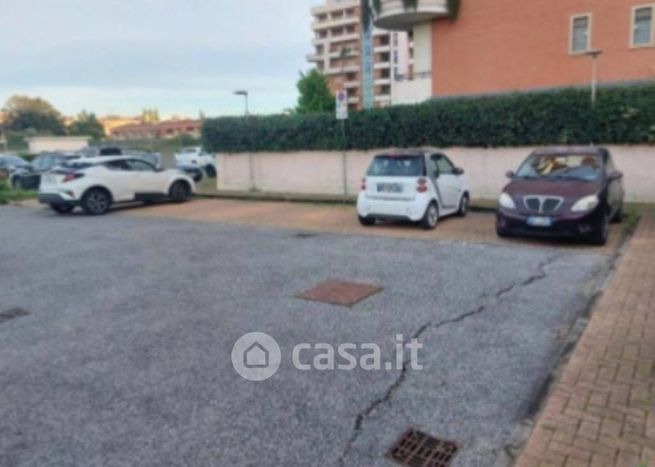 Garage/posto auto in residenziale in Via Francesco Menzio 30