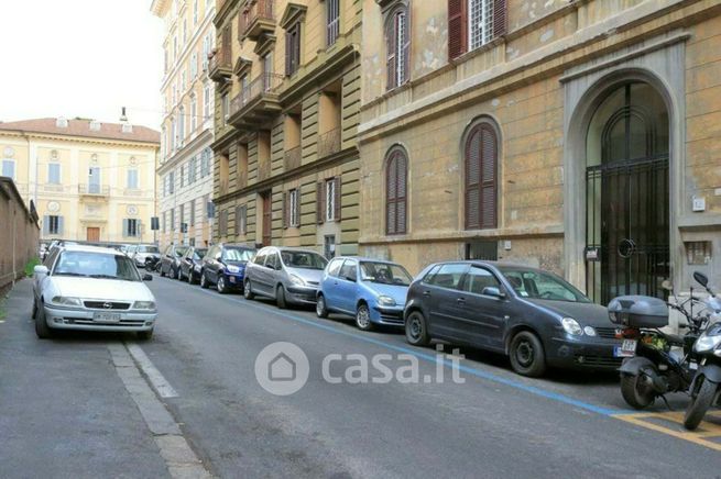 Appartamento in residenziale in Via Aleardo Aleardi 12