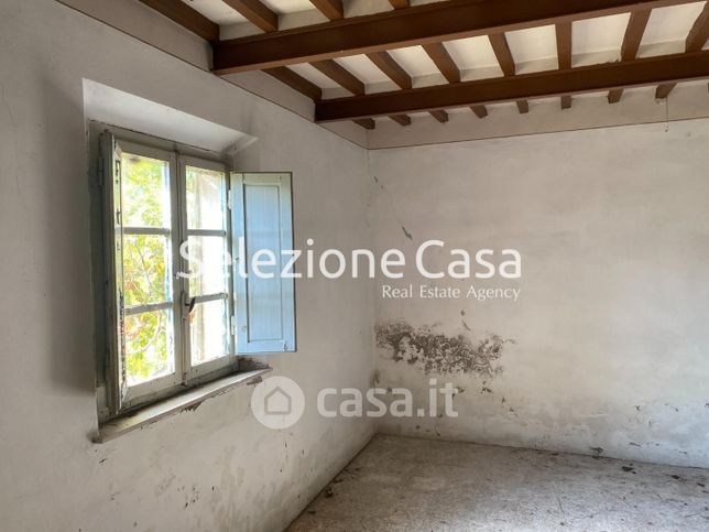 Casa indipendente in residenziale in Cerreti