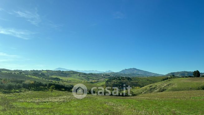 Terreno agricolo in commerciale in 