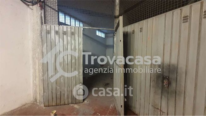 Garage/posto auto in residenziale in Viale C. Sigonio 482