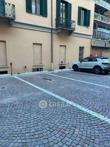 Box/posto auto in residenziale in Via Carlo Alberto 31