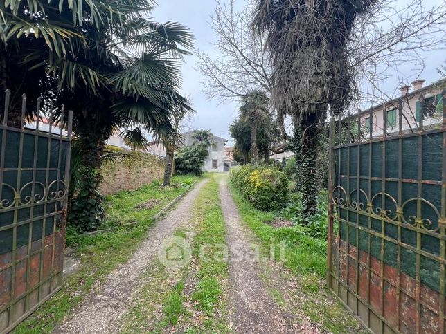 Villa in residenziale in Via Nicolò da Brentella 3
