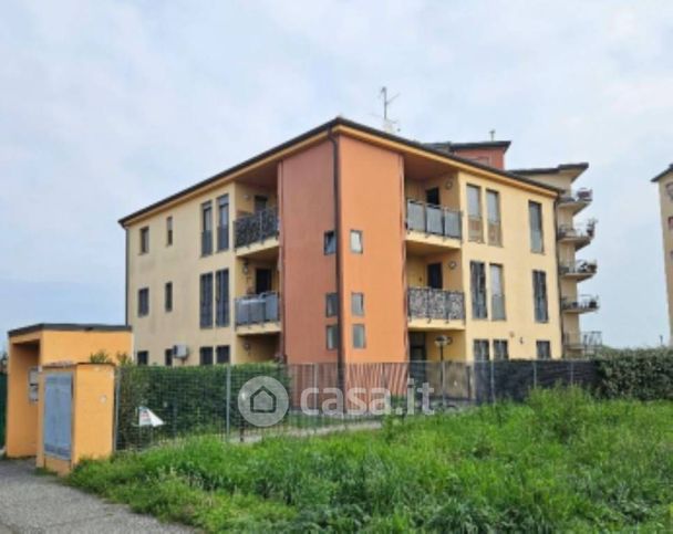 Appartamento in residenziale in Via Sondrio 4