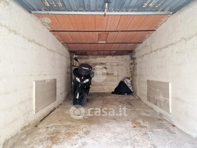 Garage/posto auto in residenziale in Viale Nizza 1