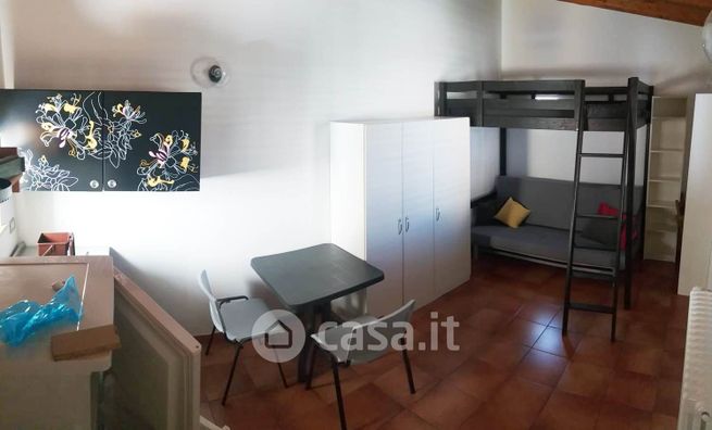 Appartamento in residenziale in Via Regina Margherita