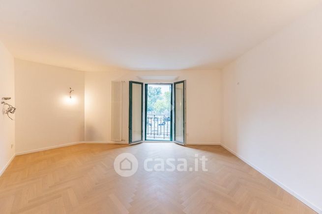 Appartamento in residenziale in Via Alessandro Volta 21