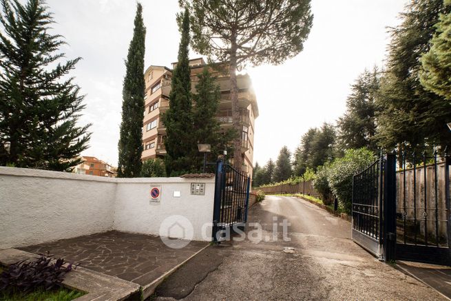 Appartamento in residenziale in Via Nomentana