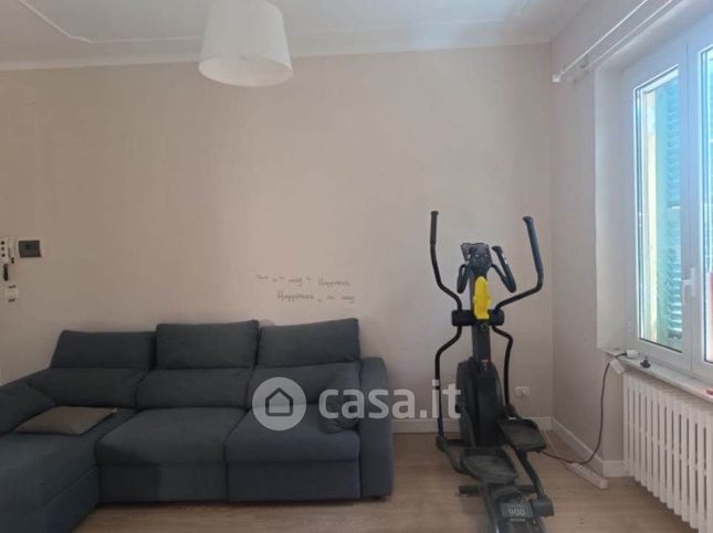 Appartamento in residenziale in Via Camerano 36
