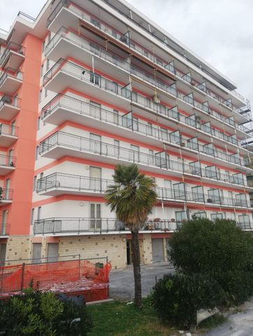 Appartamento in residenziale in Lungomare Matteotti 35