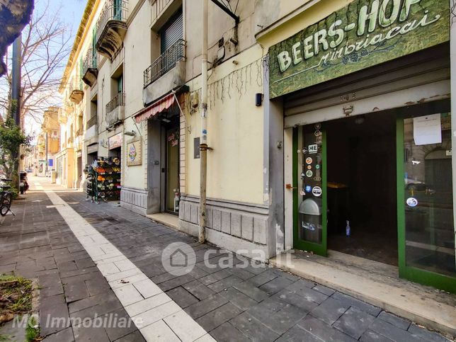 Attivitã /licenza (con o senza mura) in commerciale in Via T. Cannizzaro 40