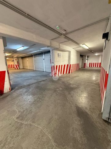 Box/posto auto in residenziale in Via Giuseppe Vasi 85