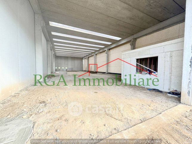 Capannone in commerciale in Strada Statale 591
