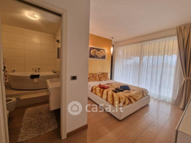 Villetta a schiera in residenziale in Via Giovanni Pascoli