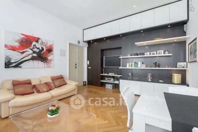 Appartamento in residenziale in Via della Giuliana 38