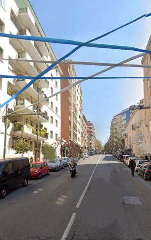 Box/posto auto in residenziale in Via Francesco Cilea