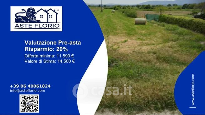 Terreno agricolo in commerciale in Via Nuova