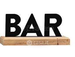 Negozio/locale commerciale in commerciale in Via Firenze