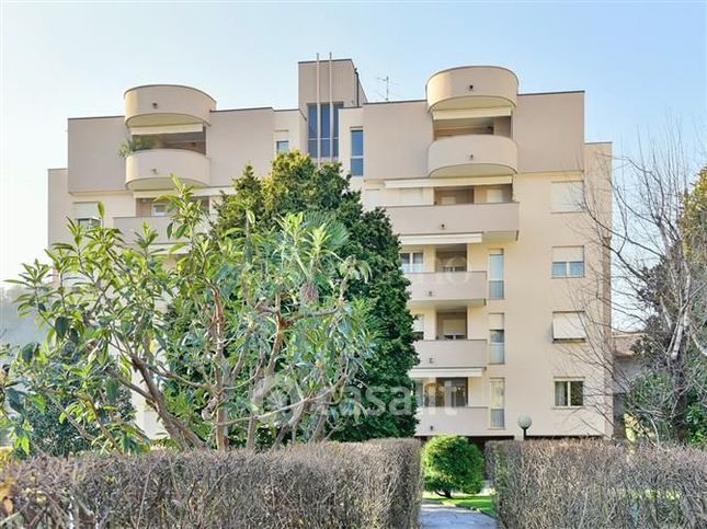 Appartamento in residenziale in Via El Alamein