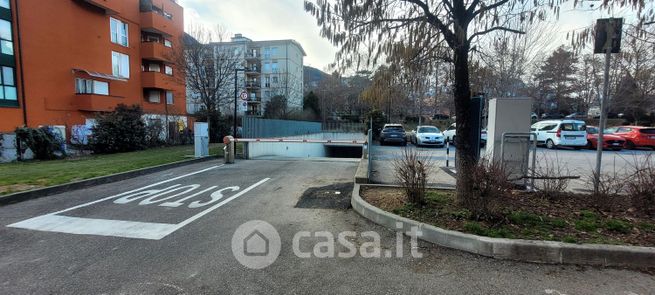 Box/posto auto in residenziale in Via Palermo