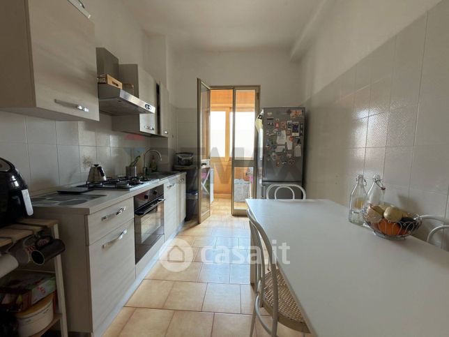 Appartamento in residenziale in Via Arrigo Solmi 9