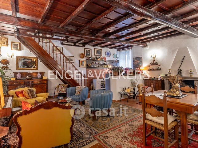 Villa in residenziale in Via Arazzaria