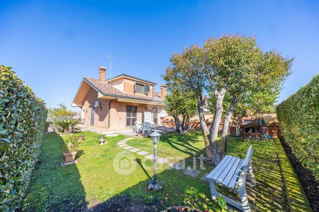 Appartamento in residenziale in Via Madonna della Pace 14