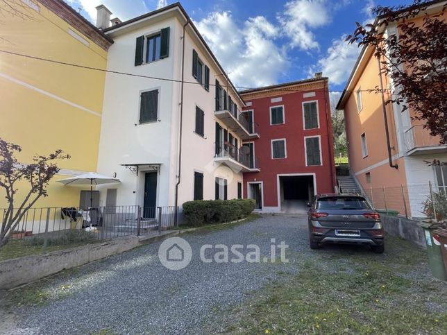 Appartamento in residenziale in Via Alba 142